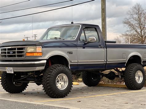 1990 Ford F150 Lifted