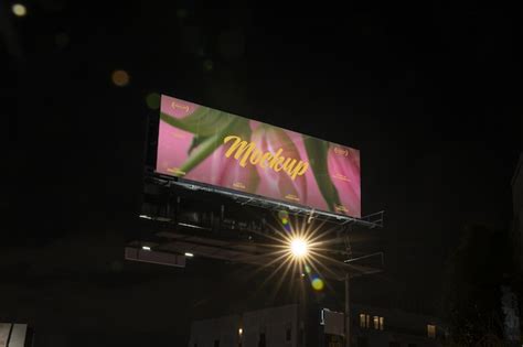 Maqueta De Publicidad Al Aire Libre Por La Noche Archivo PSD Premium