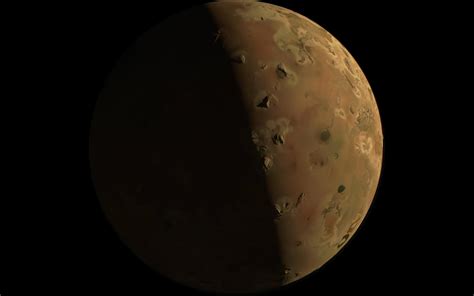 Nasa Releases New Images Of Jupiters Volcanic Moon Io Popular Science