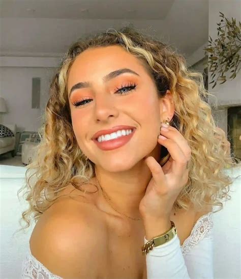 Will Levis Girlfriend Gia Duddy Wiki Age Net Worth Biography