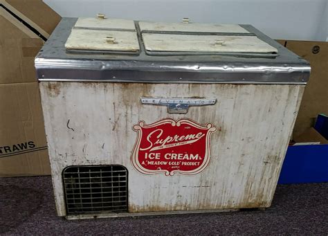 Forgotten Georgia Old Supreme Ice Cream Freezer