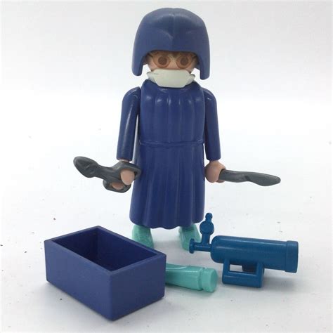 Playmobil Chirurgien Bleu