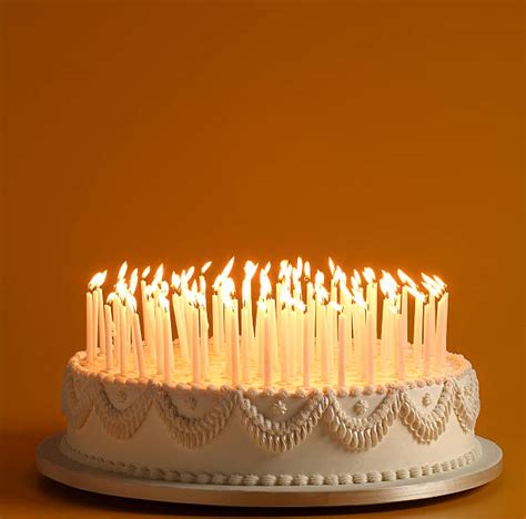 15 Amazing Birthday Cake With Lots Of Candles How To Make Perfect Recipes