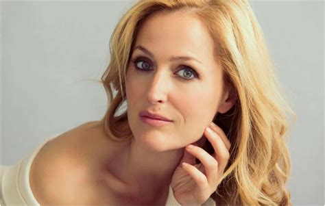 Gillian Anderson Actress Bio Age Net Worth Husband Parents The Best