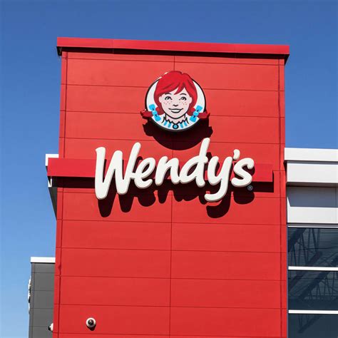 Wendys Pulls Beloved Sandwich From Menu And Sparks Outrage On Reddit Genuinely One Of The Best