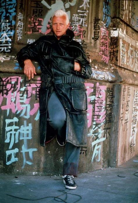 Rutger Hauer on the set of Blade Runner, 1981 : r/bladerunner