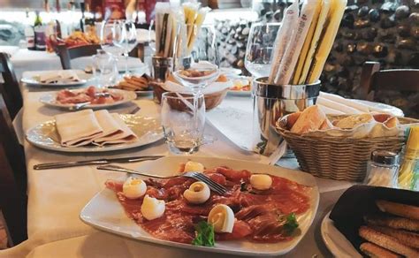 Un Appuntamento Imperdibile Il Pranzo Di Natale A Casa O Al