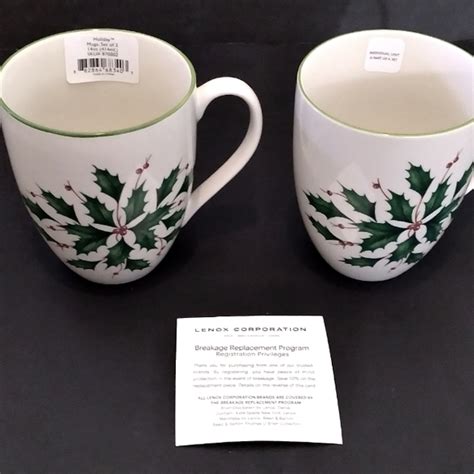 Lenox Dining Nwt Lenox Christmas Holiday Mugs Mistletoe Pattern