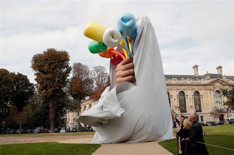 Jeff Koons Sculpture