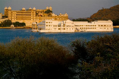 The Oberoi Rajvilas Palace | Destination Wedding Palace by Jaipur Weddings