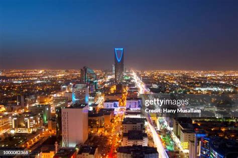 Riyadh City At Night Photos and Premium High Res Pictures - Getty Images