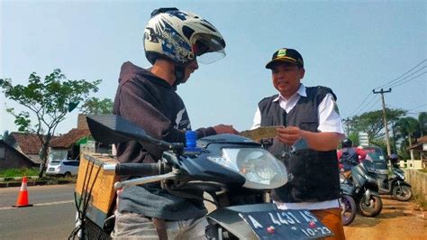 Penerimaan Pajak Kendaraan Bermotor Baru Persen Bappeda Banten