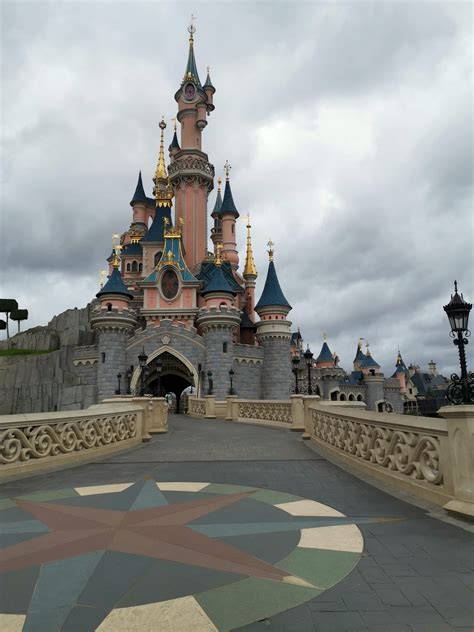 Une journée à Disneyland Paris dans la magie de Disney