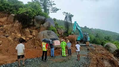 Landslide On Nh In Karwar Orange Alert Issued For Karnataka Coast