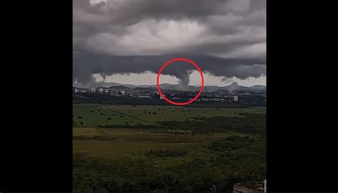 V Deo Mostra Tornado Se Formando No Interior De S O Paulo Brasil