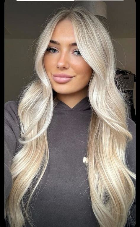 Pin By Stephanie Henneman On Loving My Hair And Style Ideas Icy Blonde Hair Bright Blonde