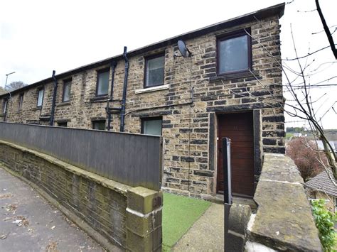 2 Bed Terraced House For Sale In Penistone Road New Mill Holmfirth