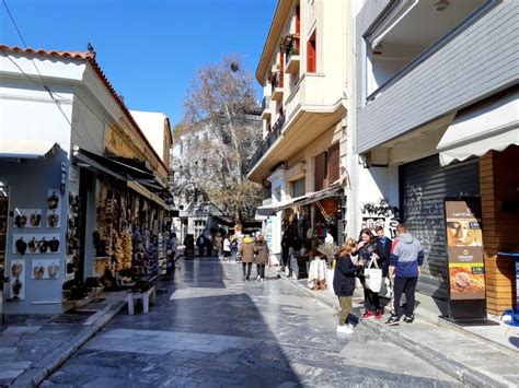 Plaka in Athens 2024 – Visit Plaka Neighborhood near the Acropolis