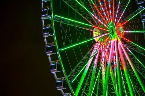 Pike Place Photo Christmas Wheel