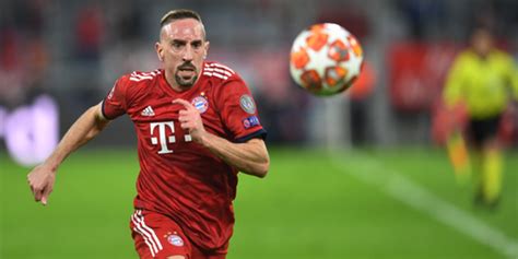 Sydney Doha Markus Babbel Und Xavi Buhlen Um Franck Ribery Kicker