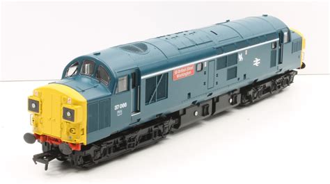 Bachmann Class 37 37066 British Steel Workington British Rail Blue White Stripe Livery Oo