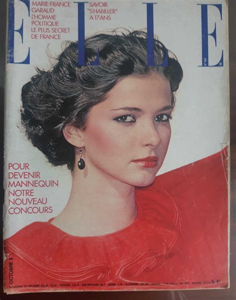 Revista De Moda Vintage Elle E Rakam Uni O De Freguesias Da Cidade De