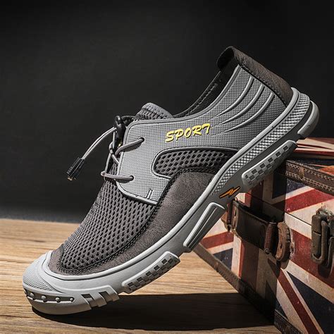 Men Mesh Toe Protected Breathable Slip Resistant Casual Shoes