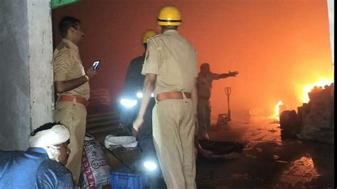 Fierce Fire In Plastic Factory In Kanpur Dehat Accident Caused By Short Circuit 10 Laborers