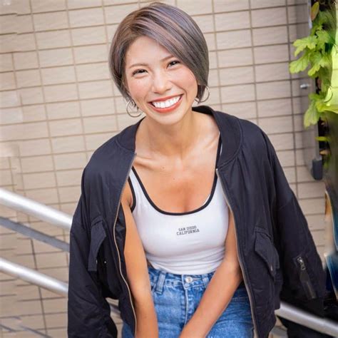 Miwaさんのインスタグラム写真 Miwainstagram「 大学の時、ゼミの先生に （大好きな伊井先生） 『チャンスのゴンドラは