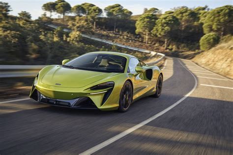 Mclaren新執行長喜歡suv，對mclaren推出休旅車持開放態度！