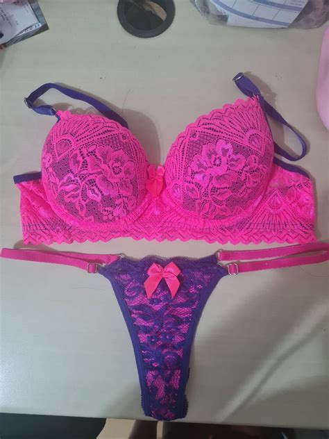 Conjunto de Sutiã e Calcinha em Renda Lingerie Feminina Nunca Usado