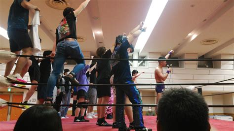 140字プロレス【プロレス“プチ“レビュー】 On Twitter 連休ラストに相応しい A040l1fkov