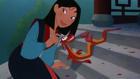 Sentindo falta de Mushu? Diretora de 'Mulan' explica a ausência do dragão no live-action