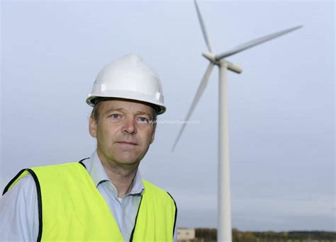 whos   wind power henrik stiesdal mwps world news