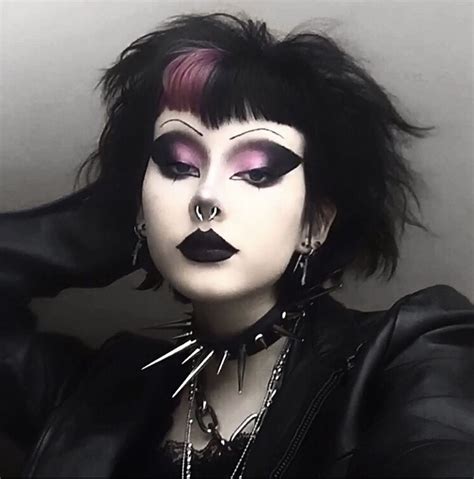 Pin By Brunito Meco On Makeup Punk Makeup Goth Eye Makeup Gothic Makeup