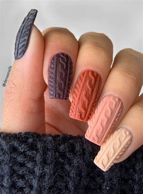 22 Stunning Fall Nail Ideas For Autumn 2020 : Cable Knit Fall Nails