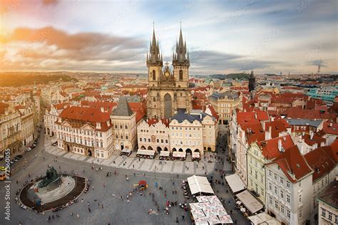 Zdjęcie Stock Widok na rynek starego miasta Praga Czechy Adobe Stock