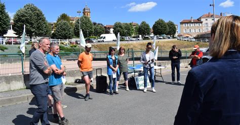 E Circonscription Rencontre Le Lundi Mai Au March Aux Veaux De