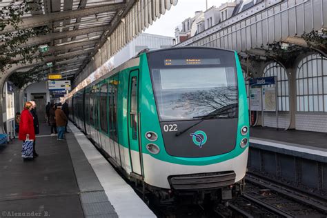 Париж - Версаль - Ивелин, Alstom MF 01 № 022 — Фото — Городской ...