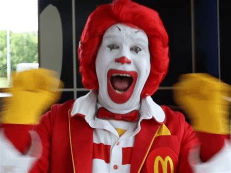 Happy Ronald Mcdonald GIF by McDonald's CZ/SK - Find & Share on GIPHY