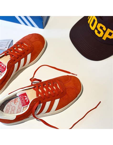 Adidas Gazelle Pre Loved Red Twoel