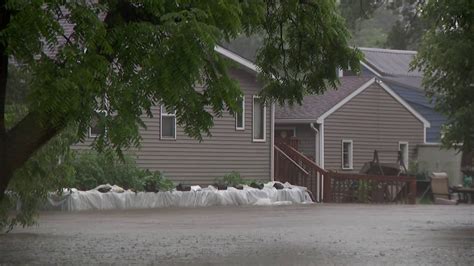 Gov Walz Sends National Guard To Help With Flooding In Southern Mn