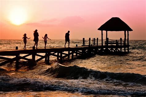 Banco De Imagens Homem De Praia Mar Costa Areia Oceano