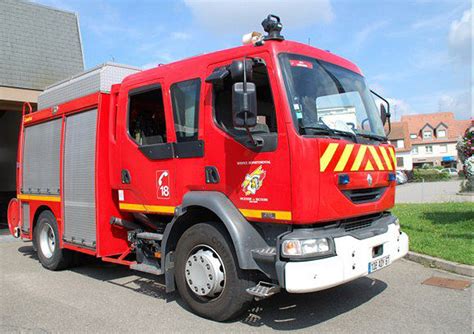 FPT Magirus Camiva Sur Renault Midlum 270dCi SDIS67 Esprit De Valmy