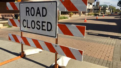 South Oakland Avenue And West Wood Street In Decatur Closed For Sewer