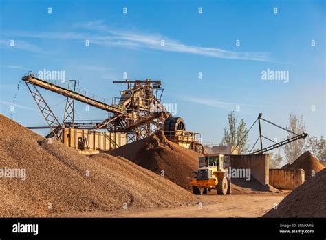 Gravel Sizes Hi Res Stock Photography And Images Alamy