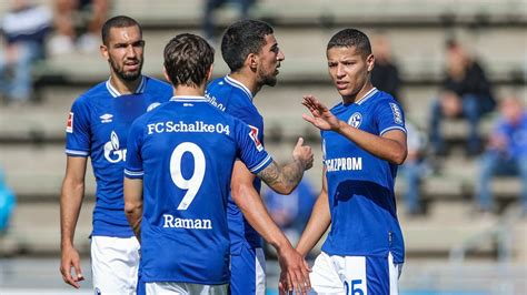 Gelungene Generalprobe am Schalke Tag S04 schlägt den VfL Bochum mit 3