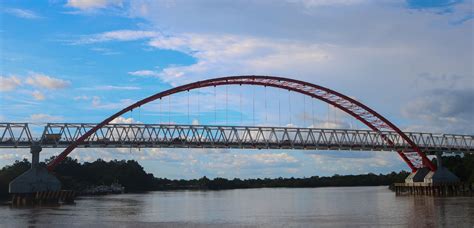 Jembatan Kahayan Di Palangka Raya Atourin