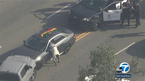 Good Samaritan Helps End Lengthy La Police Chase Pinning In Suspect On