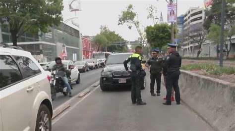 Choca Metrob S Contra Auto En Insurgentes Cdmx Lunes De Marzo